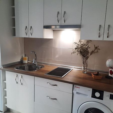 Apartamentos Clavero 10 Пласенсия Екстериор снимка